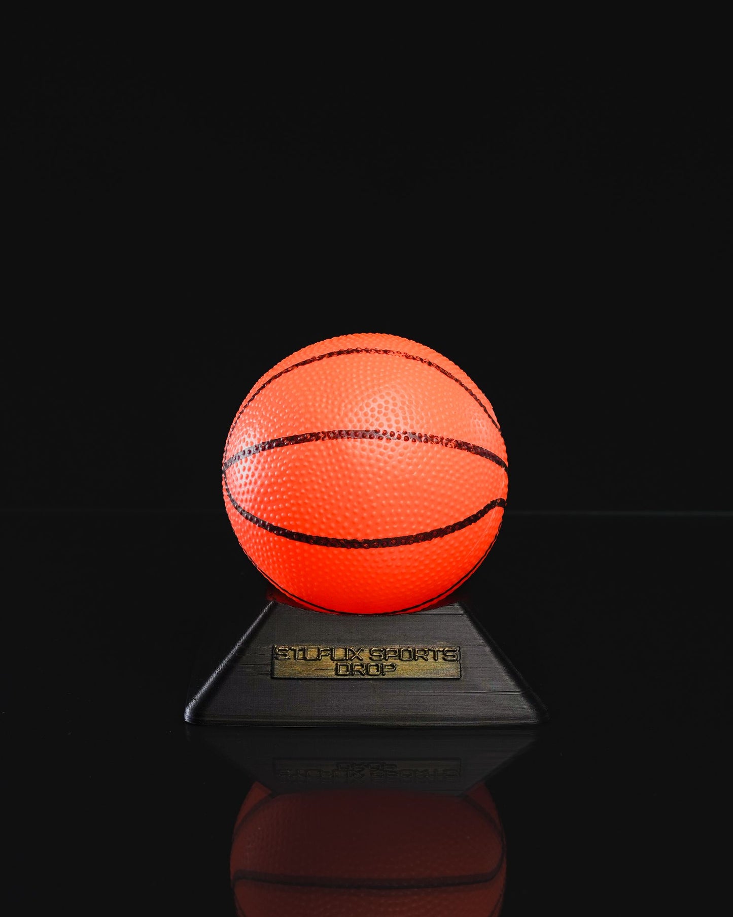 Customizable Ball Stand