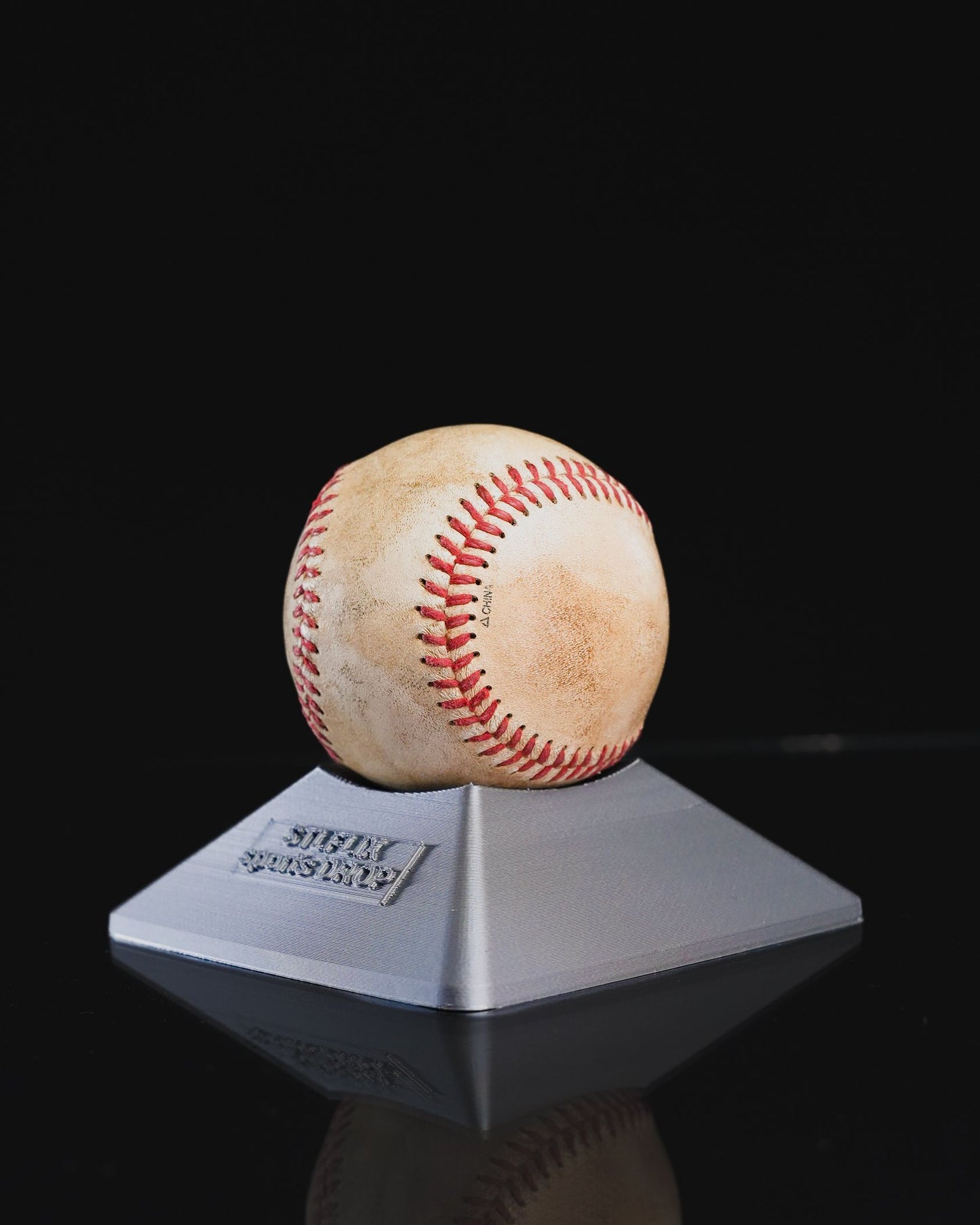 Customizable Ball Stand