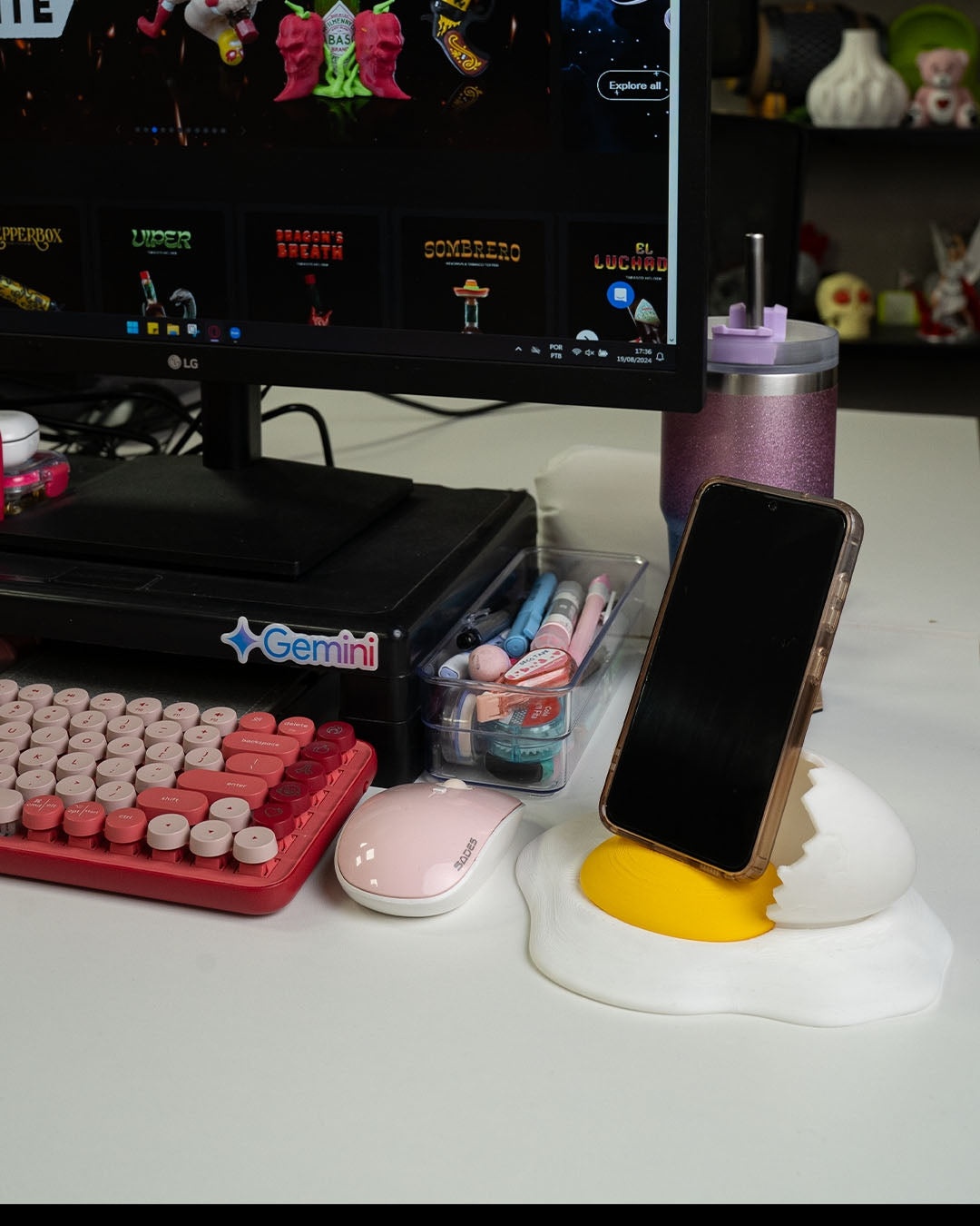 Sunny Side Up Egg Phone Stand